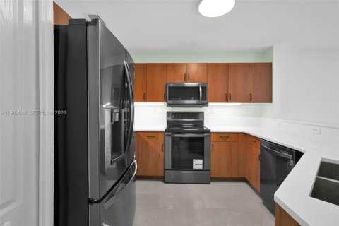 Townhouse in Miramar, Florida 3 bedrooms, 137.5 sq.m. № 2024091 - photo 6