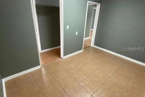 Propiedad comercial en alquiler en Tampa, Florida, 162.58 m2 № 1795023 - foto 4