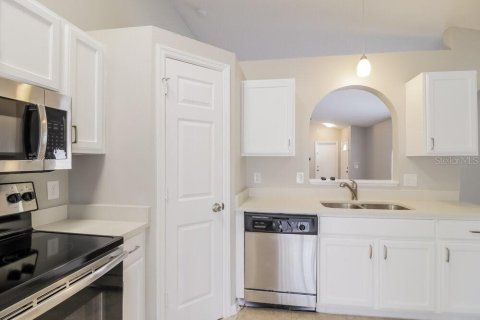 Casa en alquiler en Orlando, Florida, 3 dormitorios, 120.03 m2 № 1893709 - foto 6