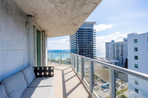 Купить кондоминиум в Майами-Бич, Флорида 3 спальни, 129.13м2, № 2032035 - фото 22