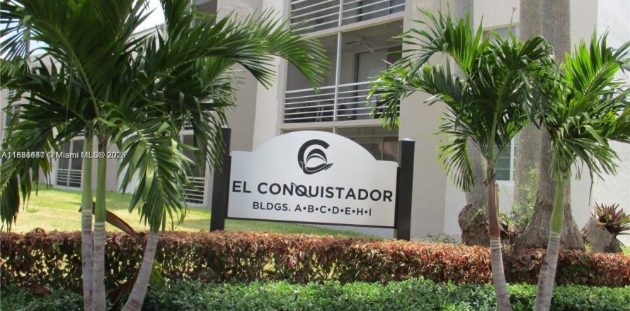 Condo in Miami, Florida, 1 bedroom № 1933127