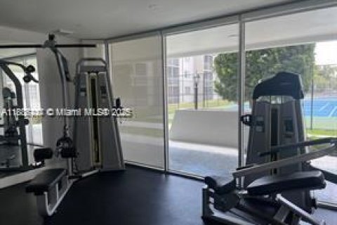 Снять в аренду кондоминиум в Майами, Флорида 1 спальня, 69.12м2, № 1933127 - фото 22