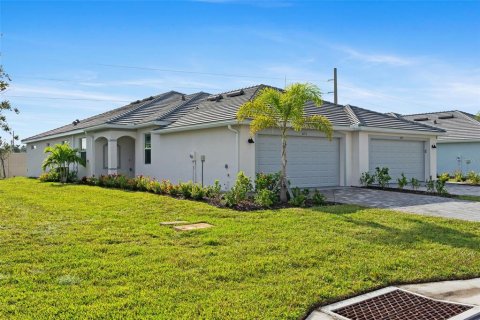 Casa en venta en Englewood, Florida, 2 dormitorios, 145.3 m2 № 1913117 - foto 1