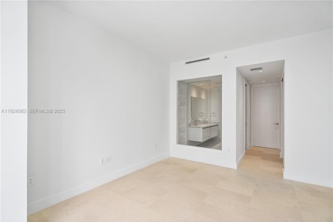 Copropriété à louer à Miami, Floride: 2 chambres, 102.66 m2 № 1983968 - photo 20