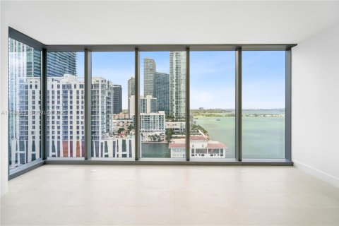 Copropriété à louer à Miami, Floride: 2 chambres, 102.66 m2 № 1983968 - photo 13