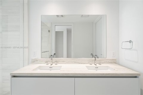 Copropriété à louer à Miami, Floride: 2 chambres, 102.66 m2 № 1983968 - photo 16