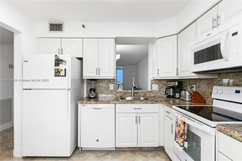 Copropriété à vendre à Deerfield Beach, Floride: 2 chambres, 99.41 m2 № 2026233 - photo 4