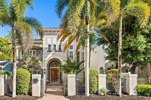 Villa ou maison à Fort Lauderdale, Floride 4 chambres, 365.76 m2 № 2281000