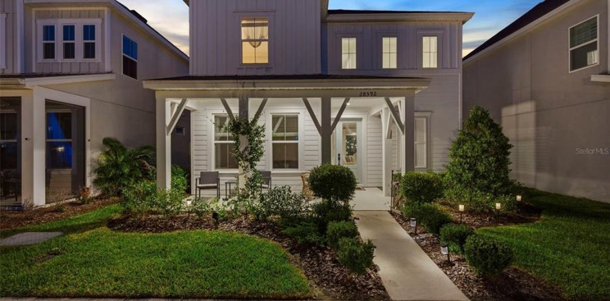 Villa ou maison à Wesley Chapel, Floride 3 chambres, 194.07 m2 № 2396364