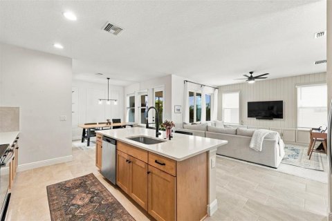 Villa ou maison à vendre à Wesley Chapel, Floride: 3 chambres, 194.07 m2 № 2396364 - photo 19