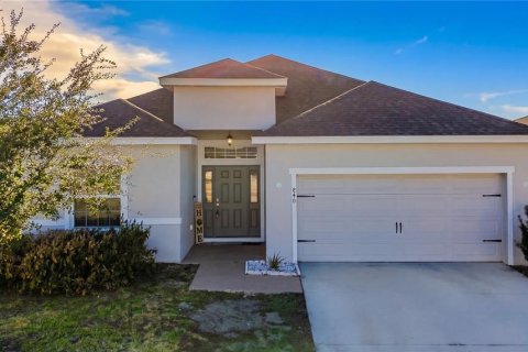 House in ASTONIA in Davenport, Florida 4 bedrooms, 188.5 sq.m. № 2235928
