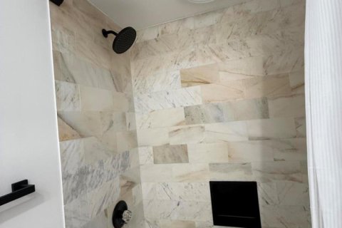 Copropriété à louer à Boca Raton, Floride: 2 chambres, 122.17 m2 № 2387074 - photo 13