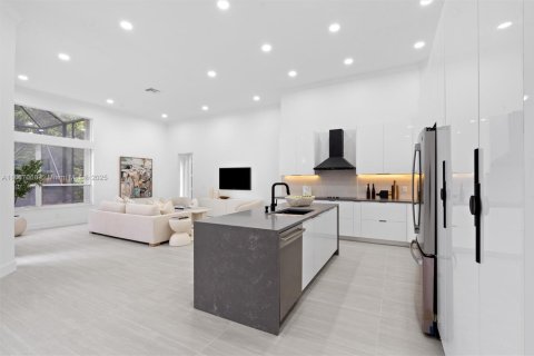 Casa en venta en Boca Raton, Florida, 5 dormitorios, 307.13 m2 № 1895867 - foto 8
