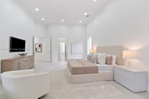 Casa en venta en Boca Raton, Florida, 5 dormitorios, 307.13 m2 № 1895867 - foto 17