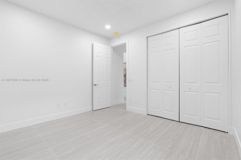 Casa en venta en Boca Raton, Florida, 5 dormitorios, 307.13 m2 № 1895867 - foto 26