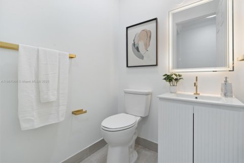 Casa en venta en Boca Raton, Florida, 5 dormitorios, 307.13 m2 № 1895867 - foto 14