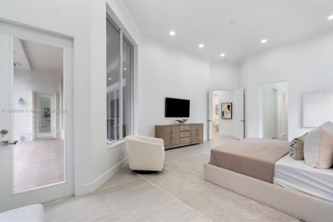 Casa en venta en Boca Raton, Florida, 5 dormitorios, 307.13 m2 № 1895867 - foto 18