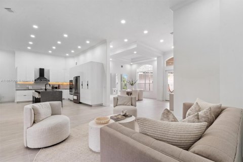Casa en venta en Boca Raton, Florida, 5 dormitorios, 307.13 m2 № 1895867 - foto 5
