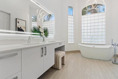 Casa en venta en Boca Raton, Florida, 5 dormitorios, 307.13 m2 № 1895867 - foto 23