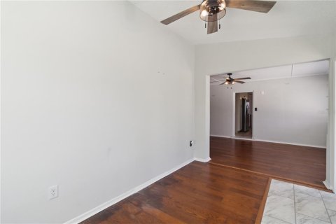 House in Englewood, Florida 3 bedrooms, 141.58 sq.m. № 1732466 - photo 7