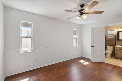 House in Englewood, Florida 3 bedrooms, 141.58 sq.m. № 1732466 - photo 14