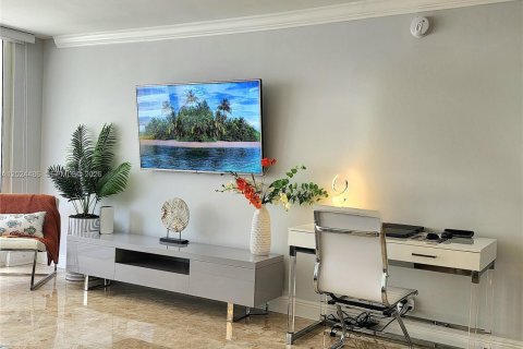 Condominio en alquiler en Hallandale Beach, Florida, 2 dormitorios, 115.94 m2 № 2088218 - foto 7