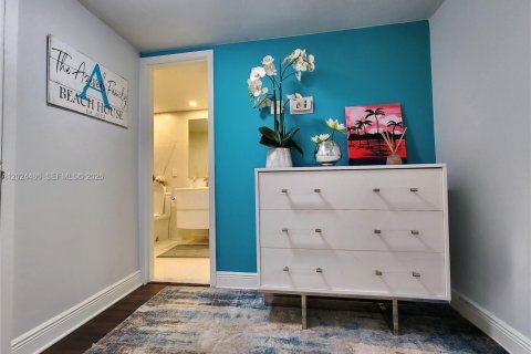 Condominio en alquiler en Hallandale Beach, Florida, 2 dormitorios, 115.94 m2 № 2088218 - foto 15