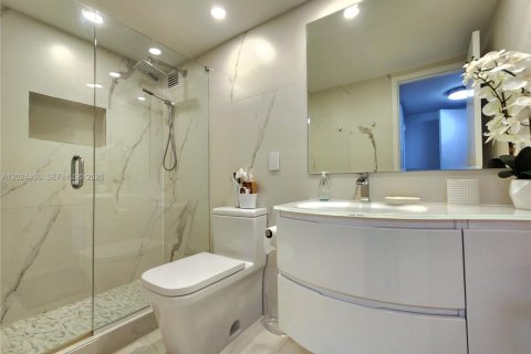 Condominio en alquiler en Hallandale Beach, Florida, 2 dormitorios, 115.94 m2 № 2088218 - foto 19