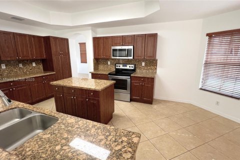 Купить виллу или дом в Майами, Флорида 4 спальни, 278.43м2, № 1957975 - фото 14