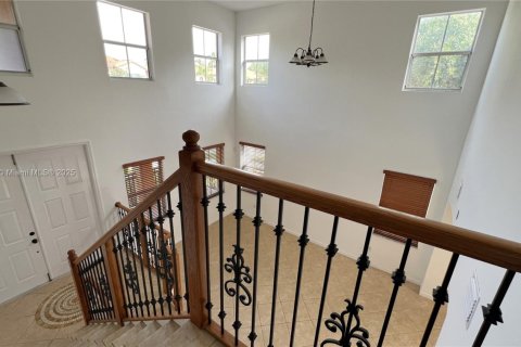 Купить виллу или дом в Майами, Флорида 4 спальни, 278.43м2, № 1957975 - фото 26