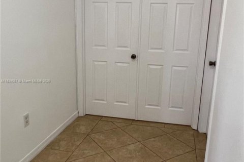 Купить виллу или дом в Майами, Флорида 4 спальни, 278.43м2, № 1957975 - фото 29