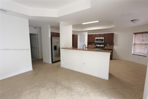 Купить виллу или дом в Майами, Флорида 4 спальни, 278.43м2, № 1957975 - фото 6