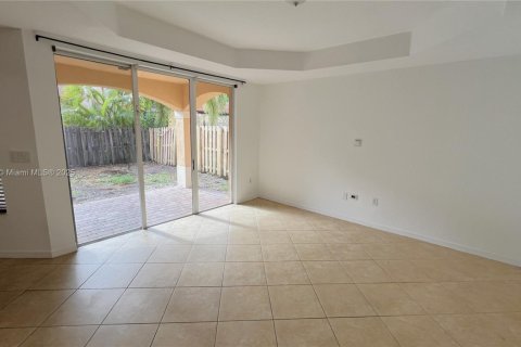 Купить виллу или дом в Майами, Флорида 4 спальни, 278.43м2, № 1957975 - фото 15