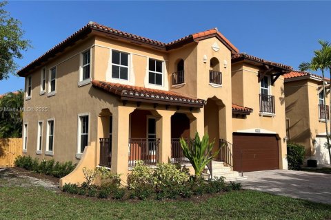 Купить виллу или дом в Майами, Флорида 4 спальни, 278.43м2, № 1957975 - фото 1
