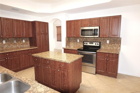 Купить виллу или дом в Майами, Флорида 4 спальни, 278.43м2, № 1957975 - фото 5