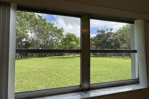 Villa ou maison à vendre à Tamarac, Floride: 3 chambres, 143.16 m2 № 2388449 - photo 18