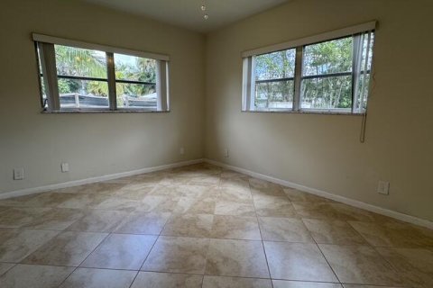 Villa ou maison à vendre à Tamarac, Floride: 3 chambres, 143.16 m2 № 2388449 - photo 14