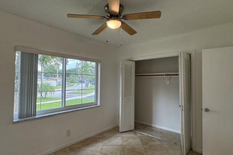 Villa ou maison à vendre à Tamarac, Floride: 3 chambres, 143.16 m2 № 2388449 - photo 23