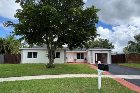 Villa ou maison à vendre à Tamarac, Floride: 3 chambres, 143.16 m2 № 2388449 - photo 30