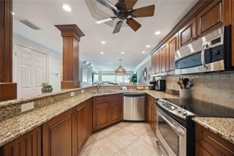 Condo in Sarasota, Florida, 2 bedrooms  № 1559280 - photo 7
