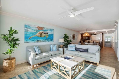 Condo in Sarasota, Florida, 2 bedrooms  № 1559280 - photo 13
