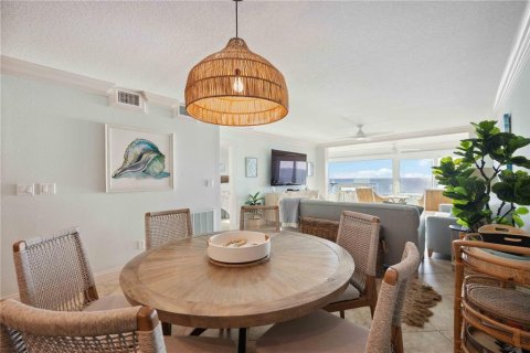 Condo in Sarasota, Florida, 2 bedrooms  № 1559280 - photo 9