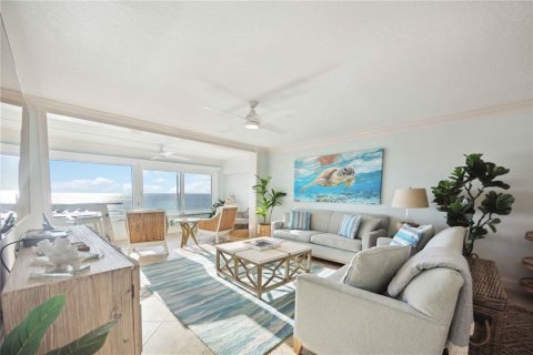 Condo in Sarasota, Florida, 2 bedrooms  № 1559280 - photo 2