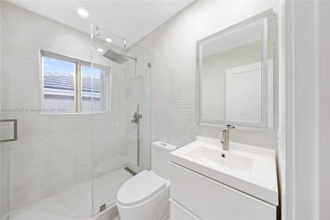 Villa ou maison à vendre à Pembroke Pines, Floride: 4 chambres, 233.46 m2 № 1973871 - photo 29