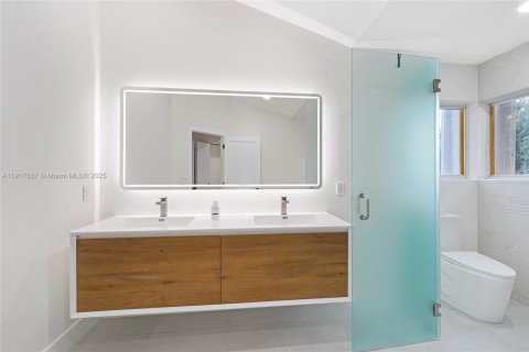 Villa ou maison à vendre à Pembroke Pines, Floride: 4 chambres, 233.46 m2 № 1973871 - photo 23