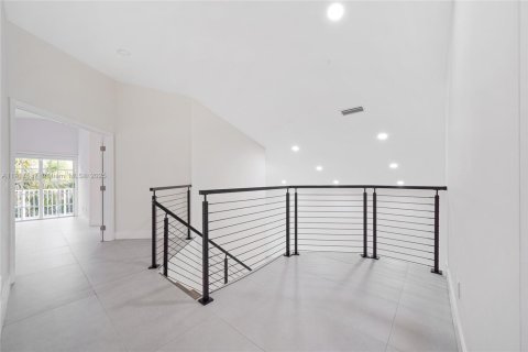 Villa ou maison à vendre à Pembroke Pines, Floride: 4 chambres, 233.46 m2 № 1973871 - photo 15