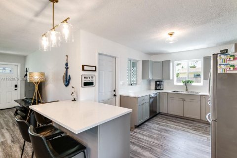 Купить виллу или дом в Дания-Бич, Флорида 4 спальни, 169.55м2, № 2010654 - фото 10