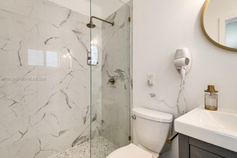 Купить виллу или дом в Дания-Бич, Флорида 4 спальни, 169.55м2, № 2010654 - фото 17