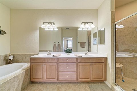 Copropriété à vendre à Bradenton, Floride: 3 chambres, 195.84 m2 № 2419306 - photo 28