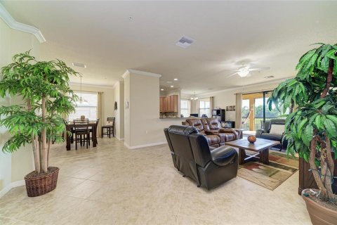 Copropriété à vendre à Bradenton, Floride: 3 chambres, 195.84 m2 № 2419306 - photo 12
